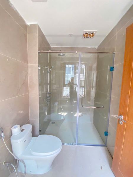 Vách tắm kính cabin phòng tắm kính